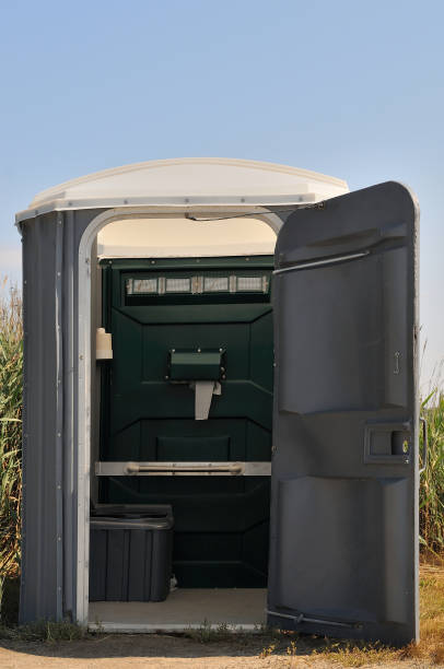 Porta potty delivery and setup in Ben Lomond, CA